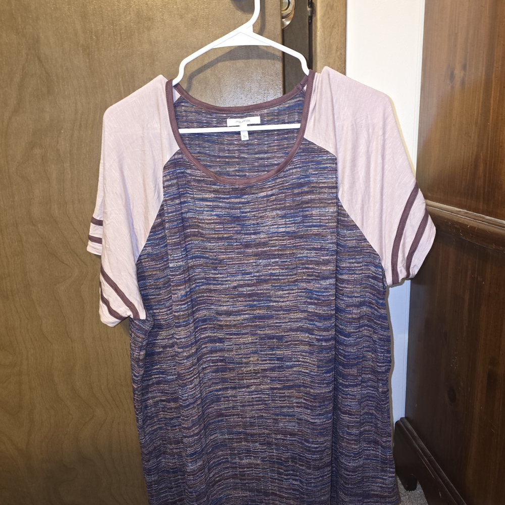 Maurices Pink and Blue Short Sleeve Tee